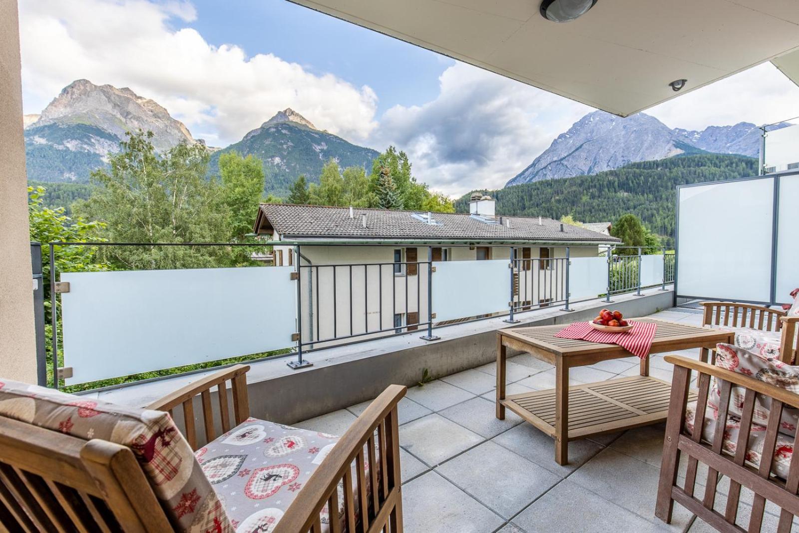 Apartamento La Stüvetta Scuol Exterior foto